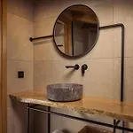 Horizon Stone House *