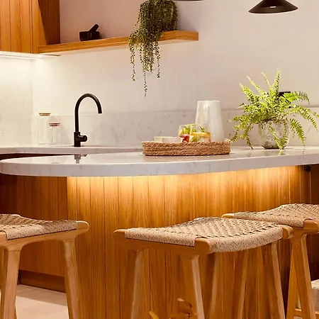 Horizon Stone House *