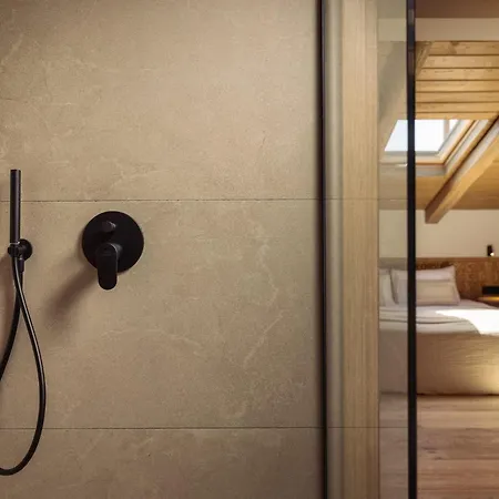 Villa Horizon Stone House