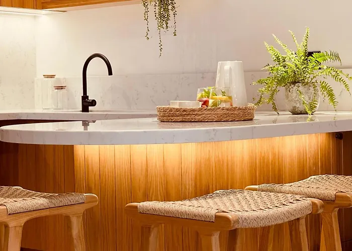 Horizon Stone House *