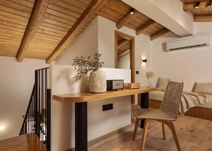 Villa Horizon Stone House